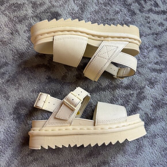 Dr. Martens Voss Mono Yellow Pastel Leather Sandals - Picture 3 of 12